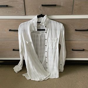 Billabong white button up!